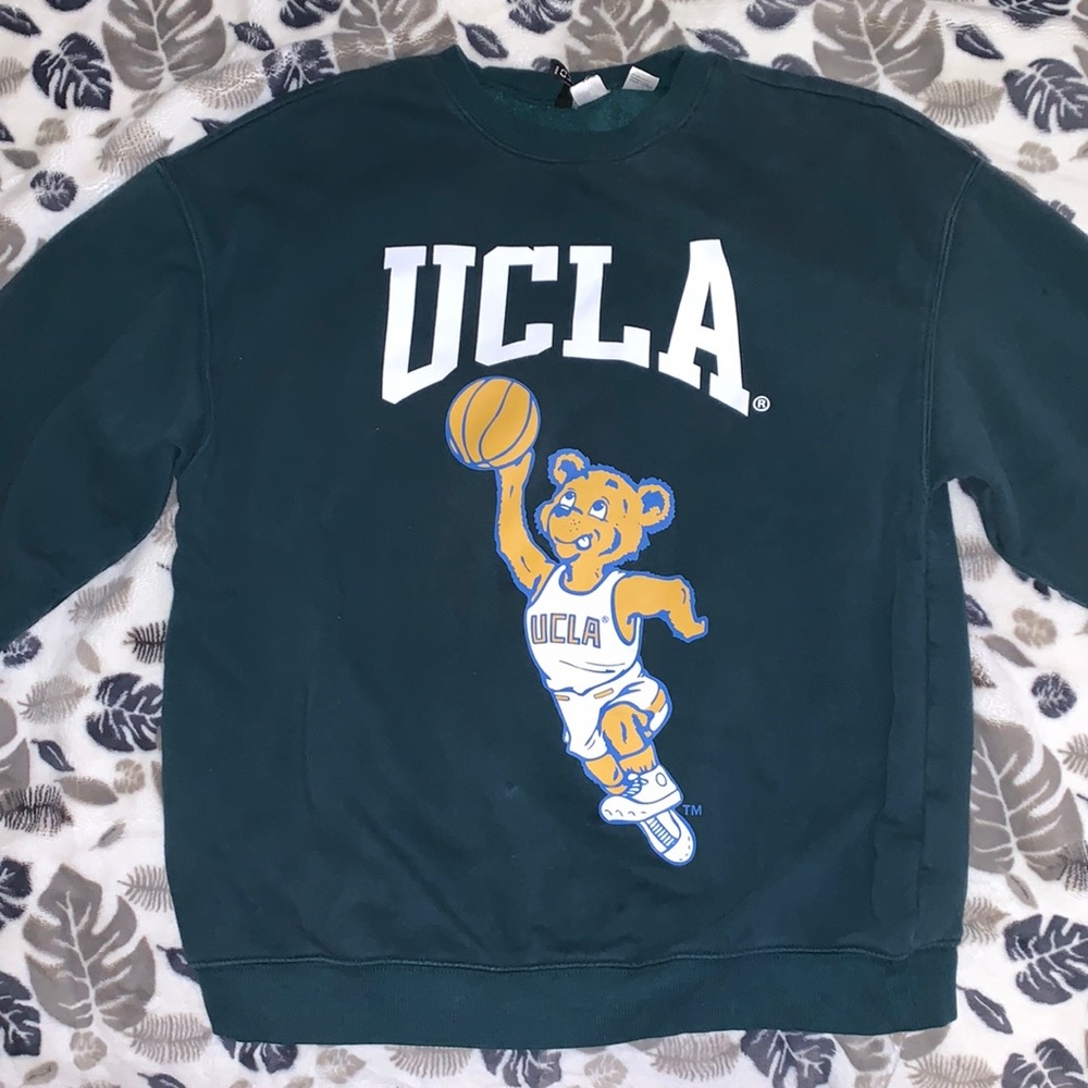 UCLA Sweater medium